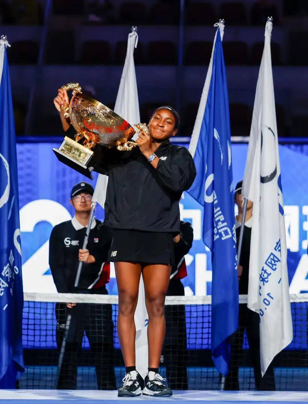 对极为冷静 对极为冷静