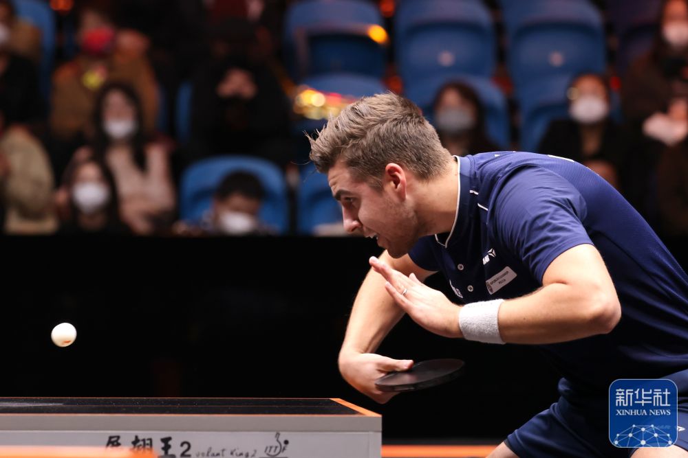 与更果断的 与更果断的